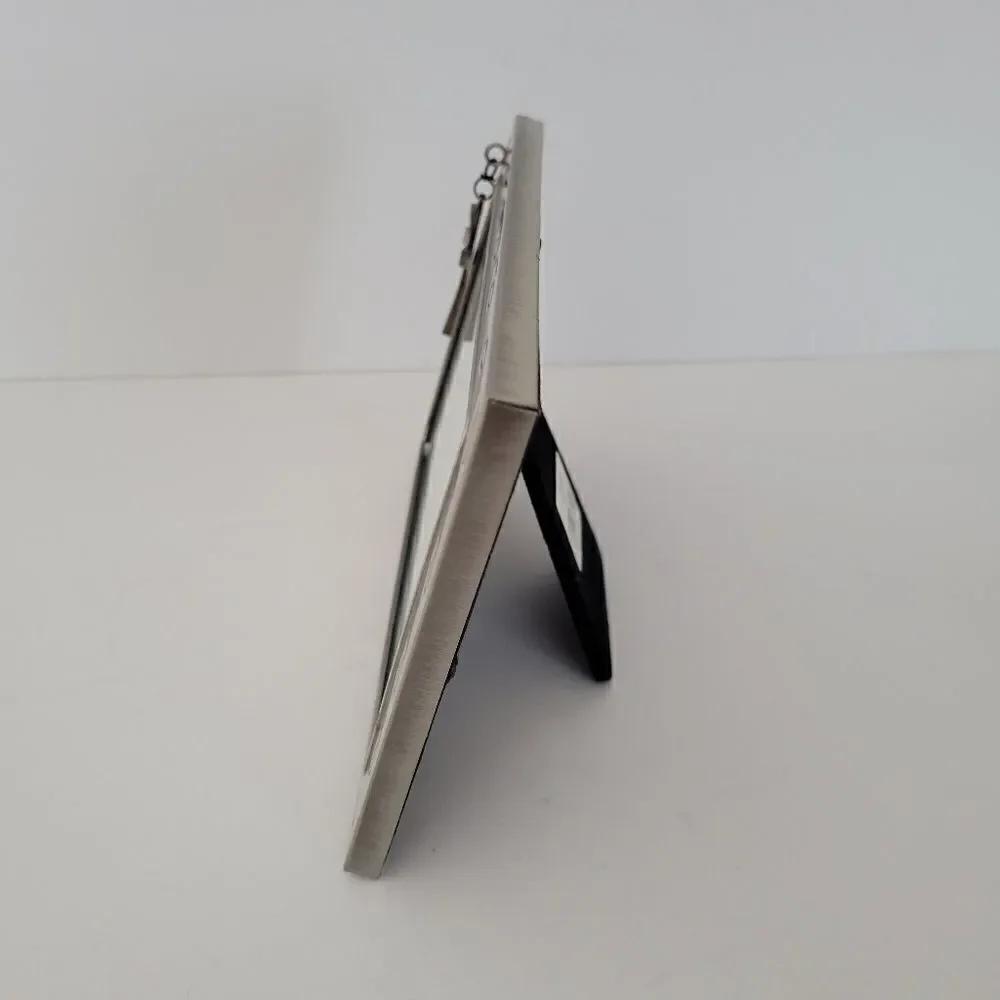 Fetco Kayla Cross Silver Frame